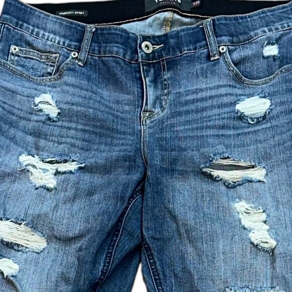 Torrid Bombshell Skinny High Rise Destructed Denim Jeans Size 16R - Picture 2 of 8